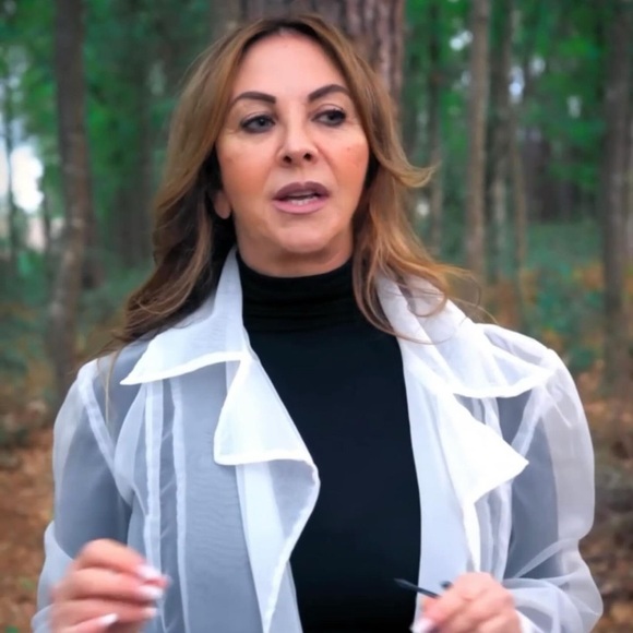 Meet your Posher, Michele - Picture 5 of 5